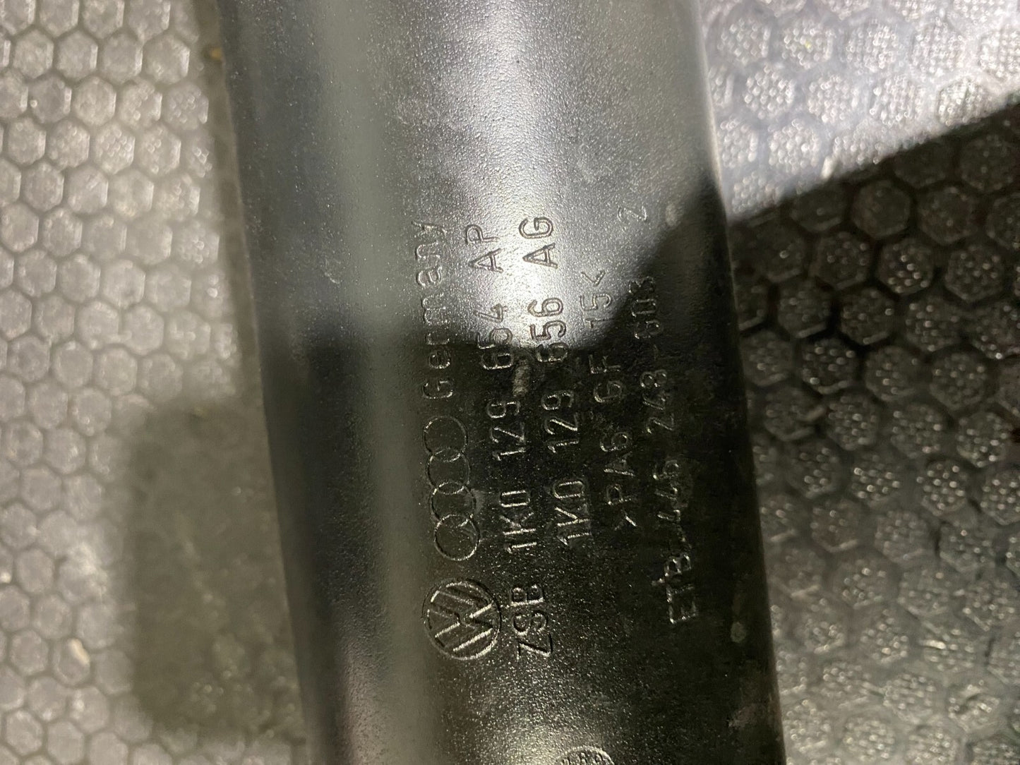 Volkswagen Engine Intake Pipe 1K0129654AP