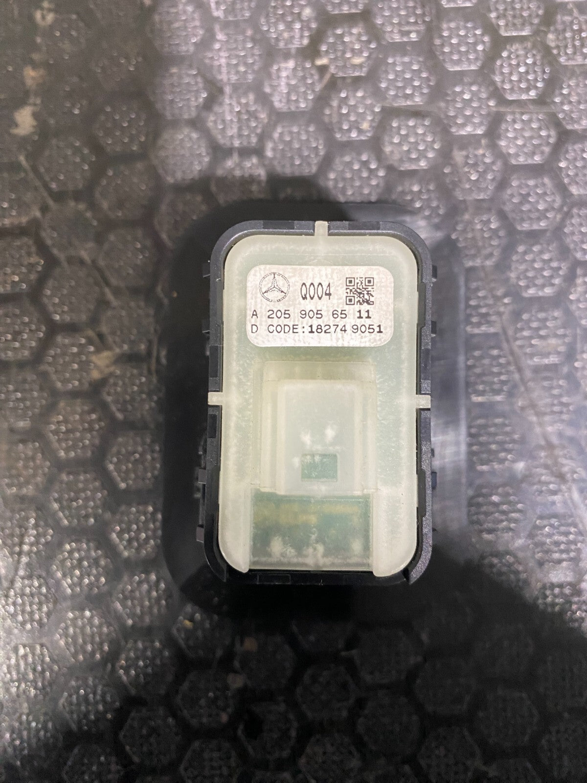 Mercedes-Benz C63s 2019-2021 Rear Right Back Seat Release Button A2059056511