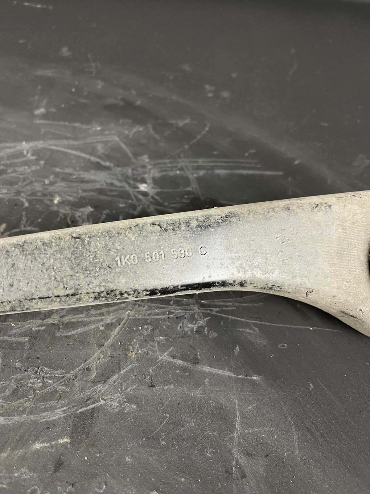 Genuine Volkswagen Audi - 1K0501530C - Rear Tie Rod - Right