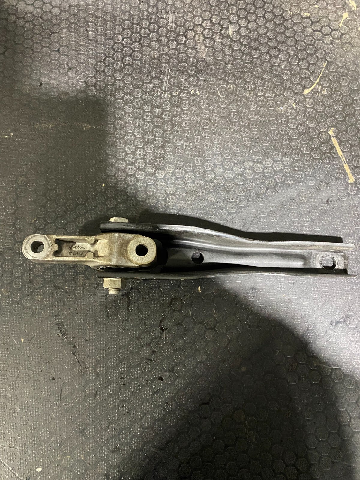 Volkswagen Golf R MK7.5 Dog Bone Mount 5Q0199855P