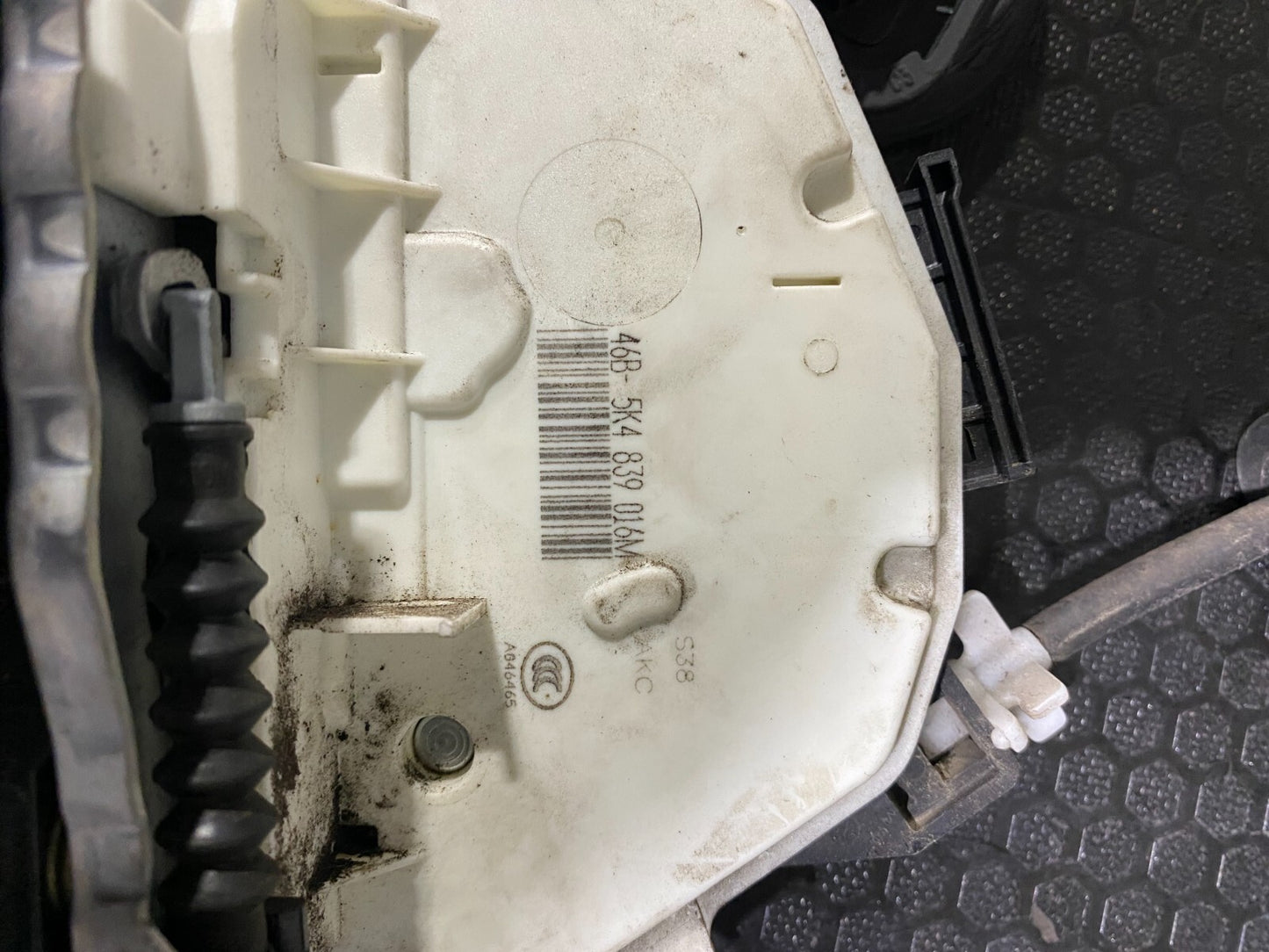 Volkswagen Locking Actuator 5K4839016M