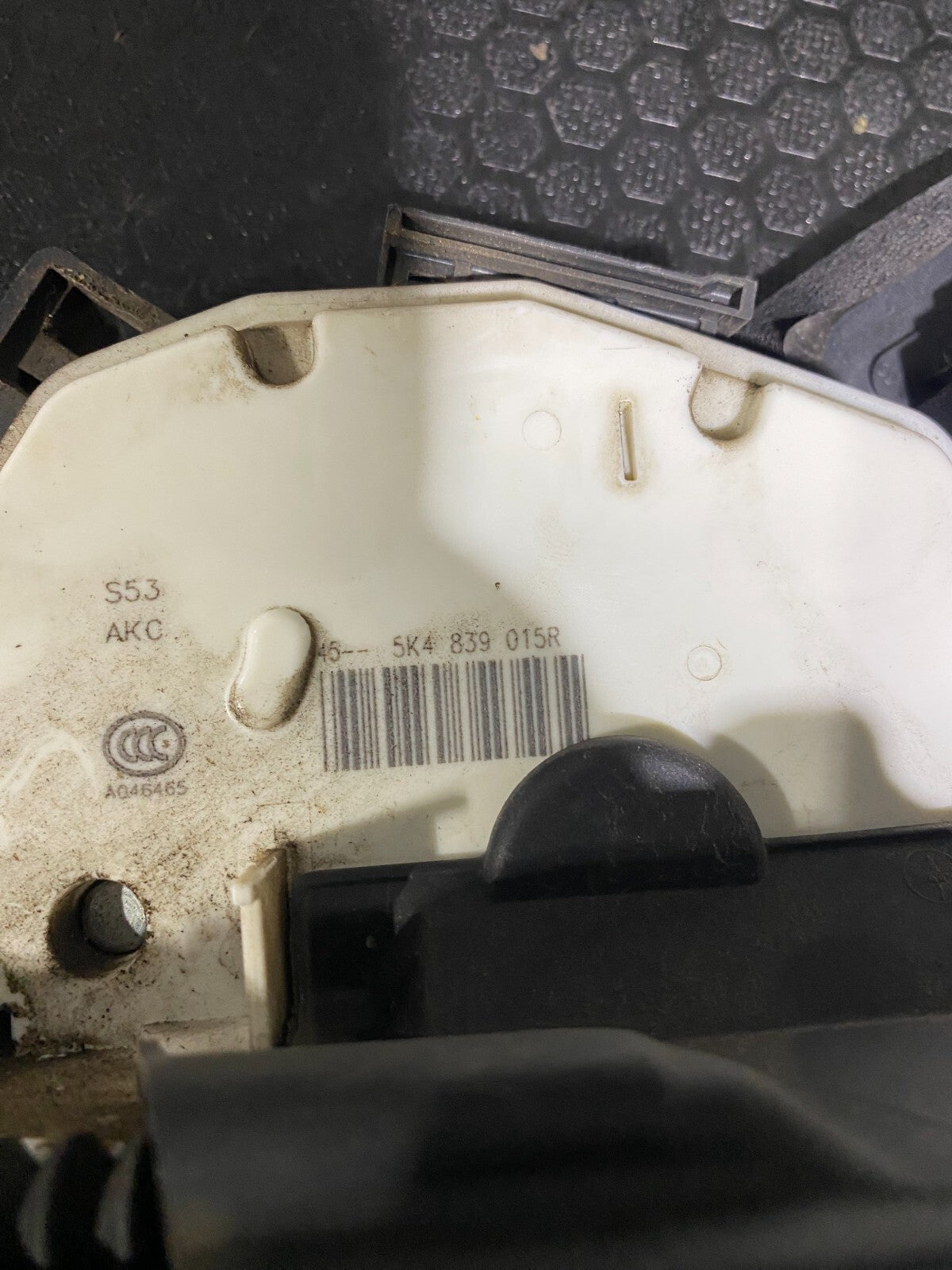 Volkswagen Locking Actuator 5K4839015R