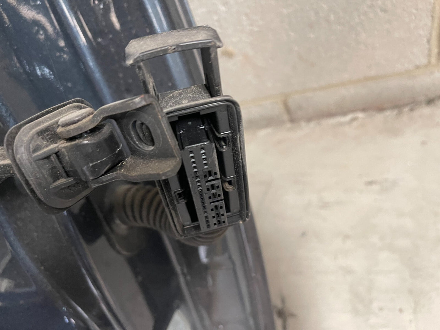 Volkswagen Golf MK7 Front Left Door In Blue *Freight Available*