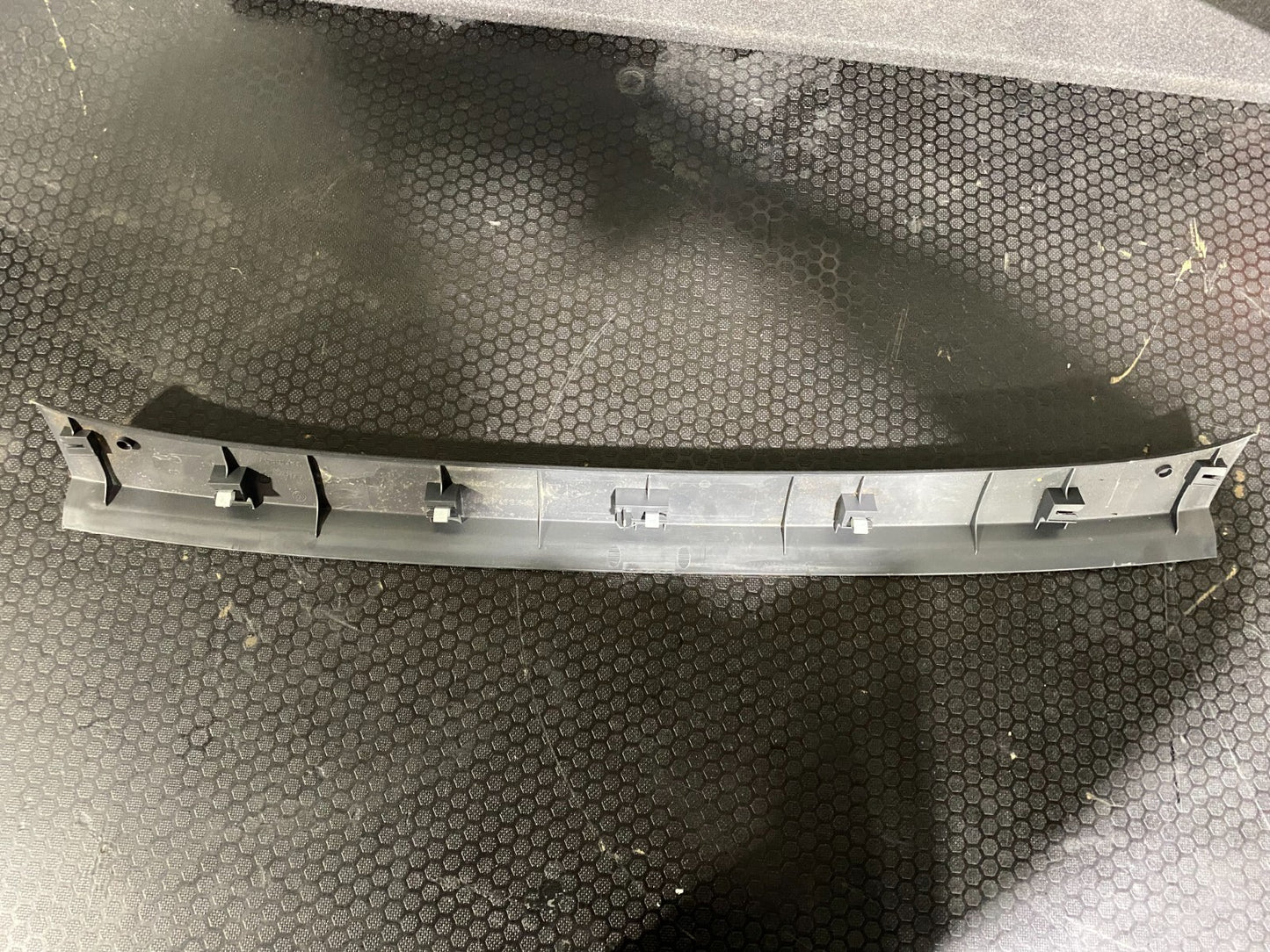 Volkswagen Golf MK5/MK6 Rear Roof Liner Trim 1K6867617D