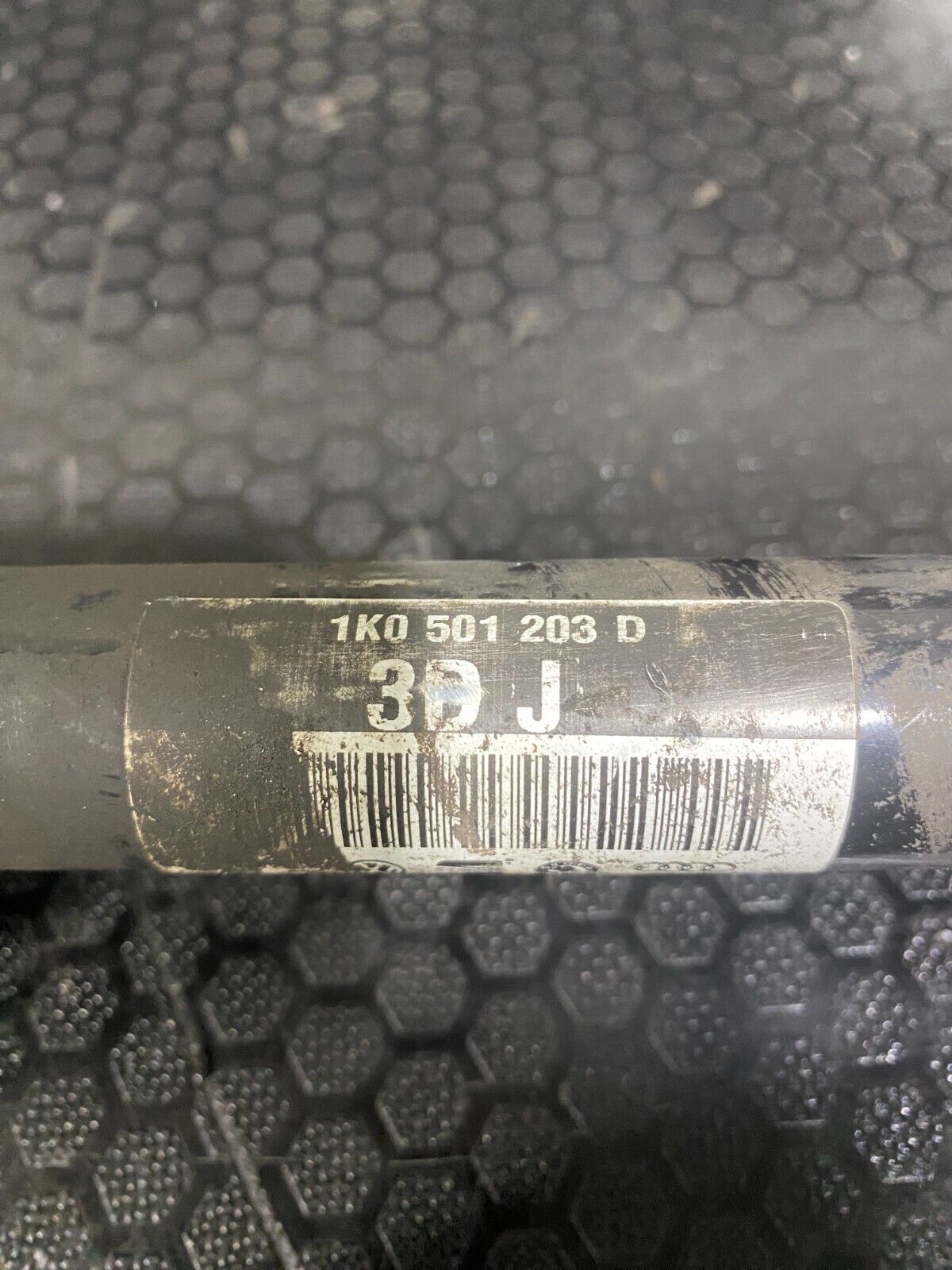 Volkswagen Passat R36 / MK5 R32 / MK6 R Rear Left Driveshaft 1K0501203D