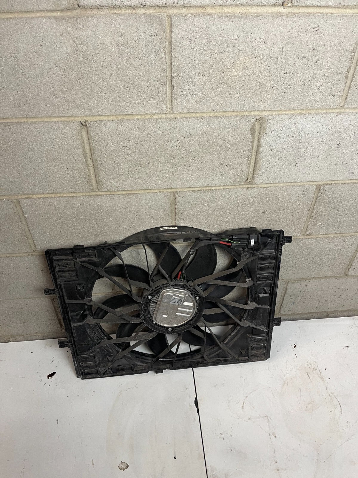 Mercedes-Benz Engine Fan A0999061901