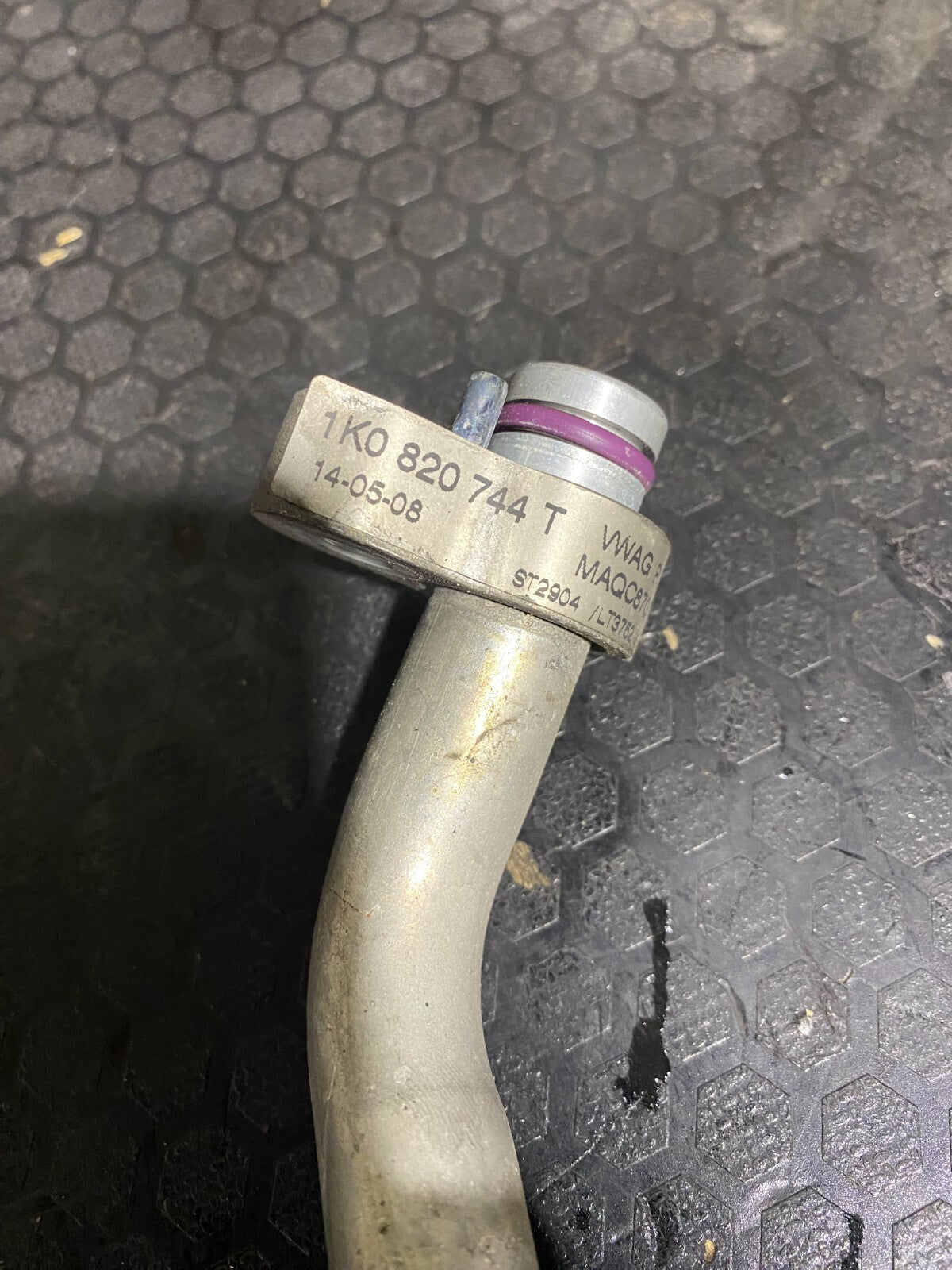 VWAG AC Hose 1K0820744T