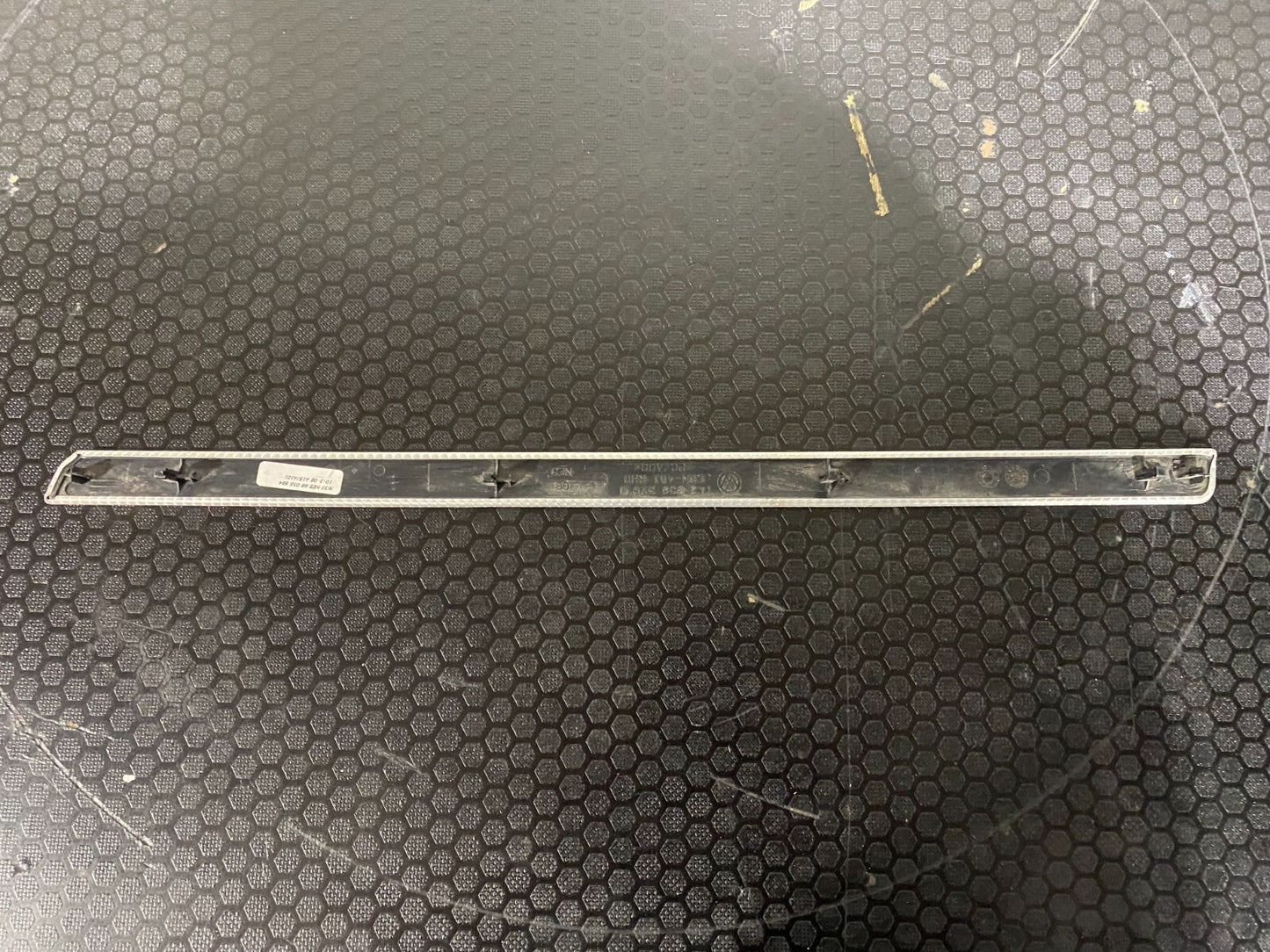 Volkswagen Golf Mk5 R32 2003-2008 Left Side Dash Trim 1K2858529B