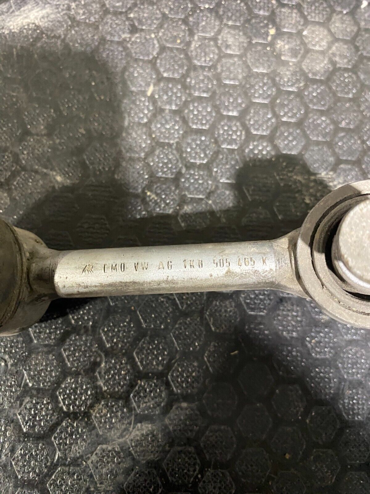 Volkswagen MK5/6 Rear Sway Bar Link 1K0505465K