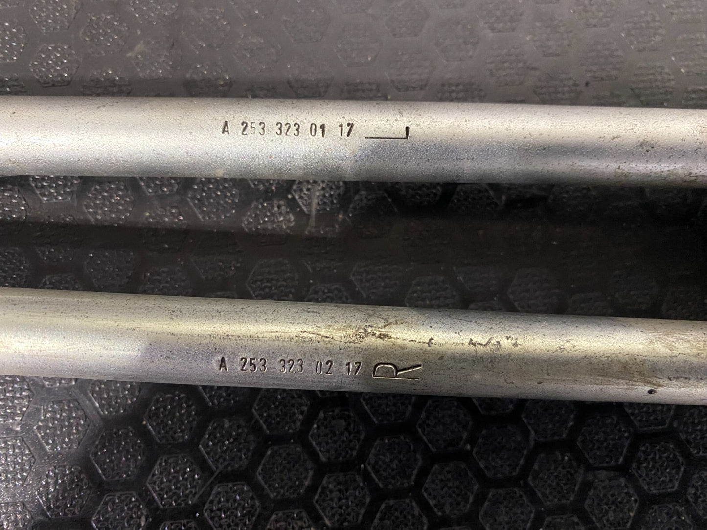 Mercedes-Benz Front Stabiliser Link Set A2533230217