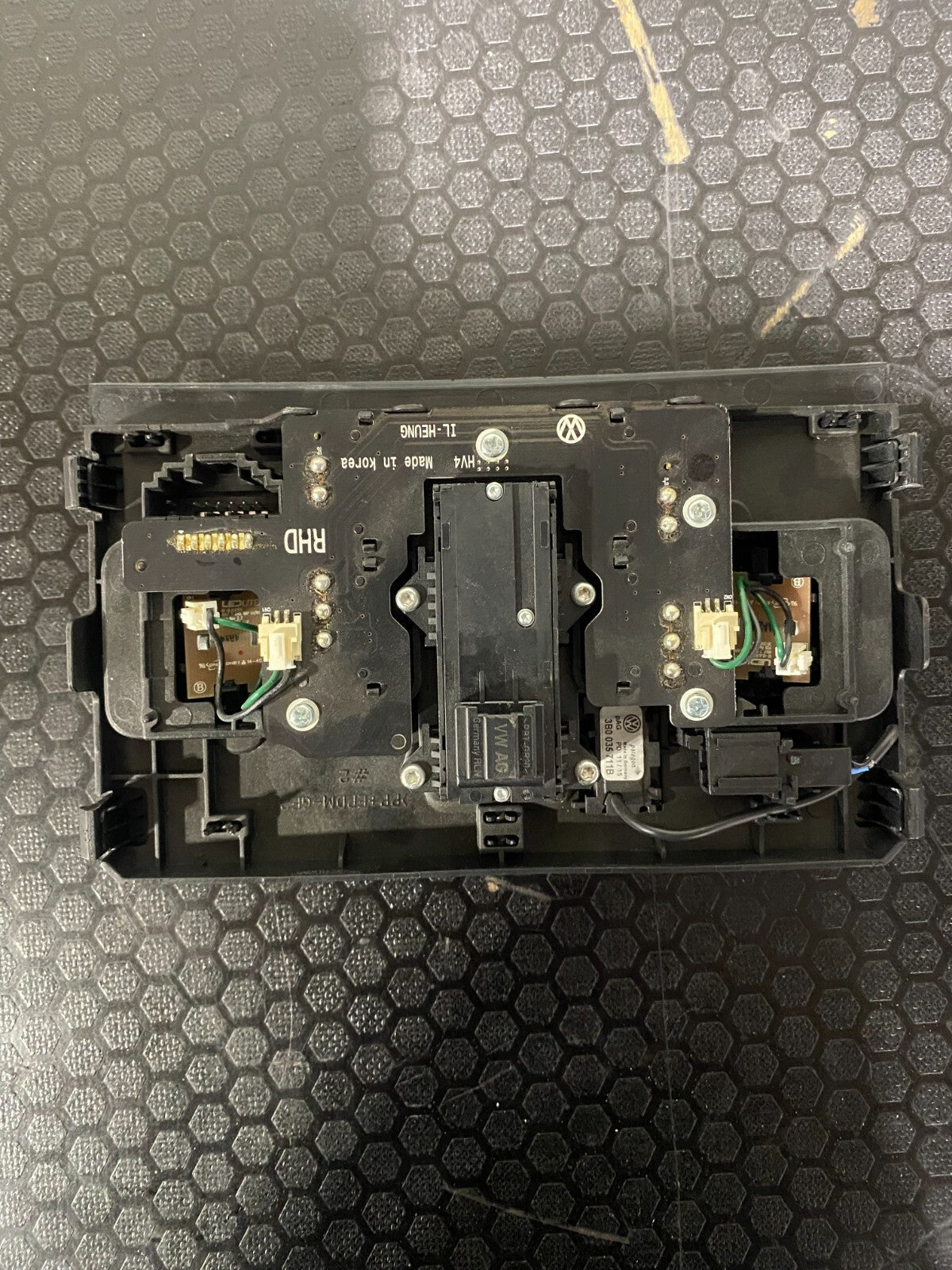 Volkswagen Golf MK7-7.5 Front Interior Roof Light With Sunroof 5G2947105R