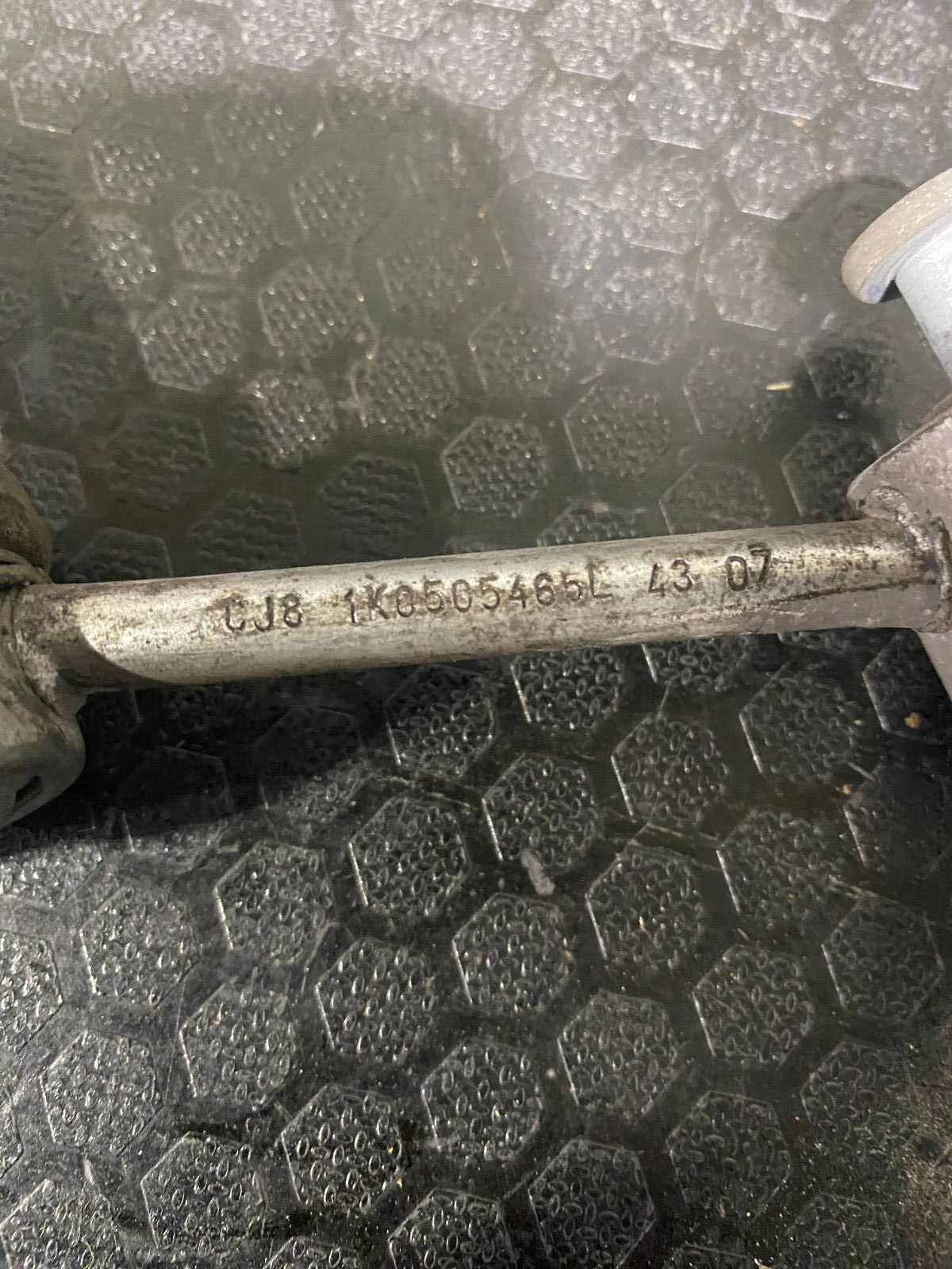 Volkswagen MK5/6 Rear Sway Bar Link 1K0505465L