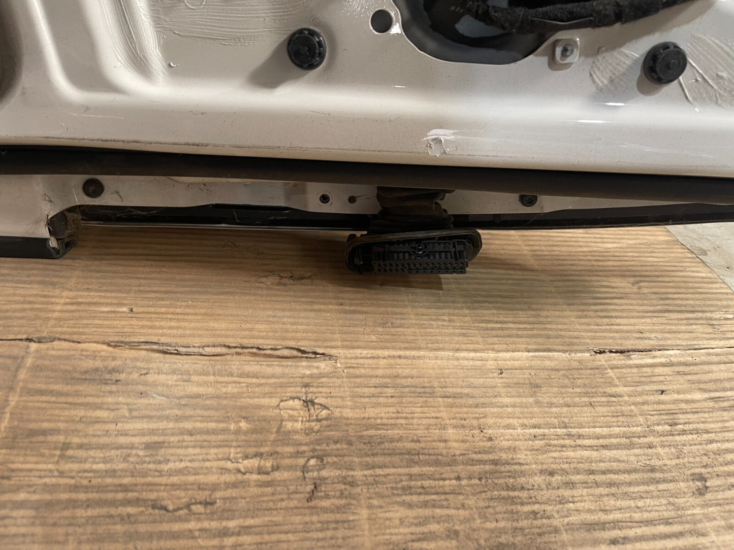 Volkswagen Golf MK5 Rear Right Door In White *Freight Available*