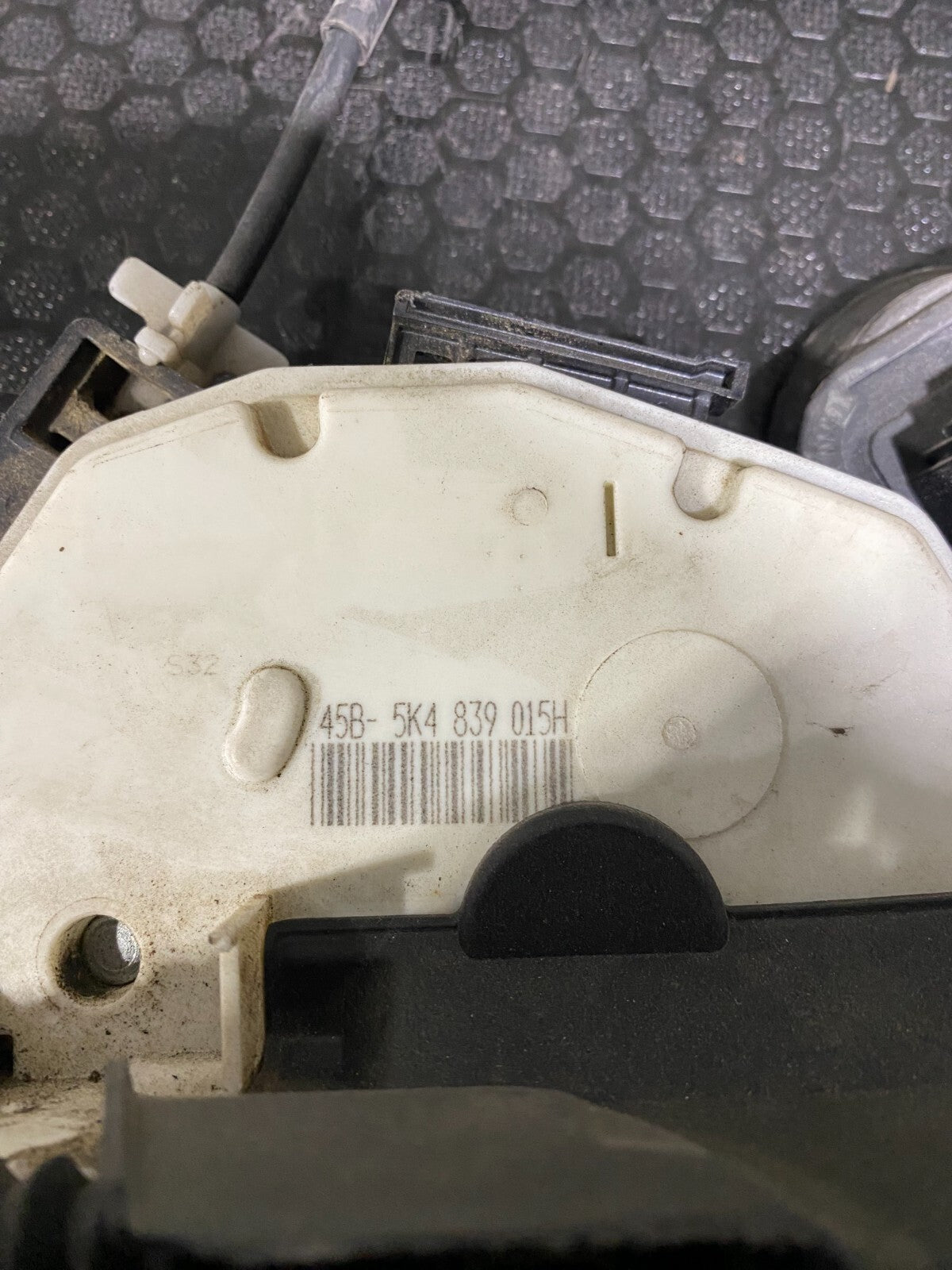 Volkswagen Locking Actuator 5K4839015H