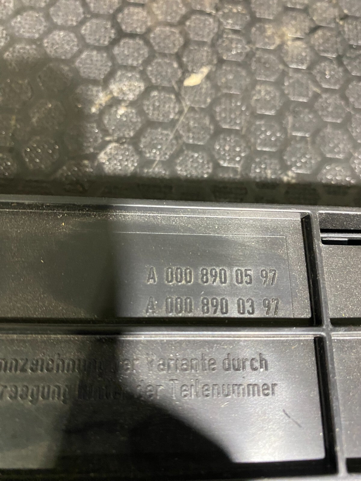 Mercedes-Benz C63s 2019-2021 Warning Emergency Reflector A0008900597