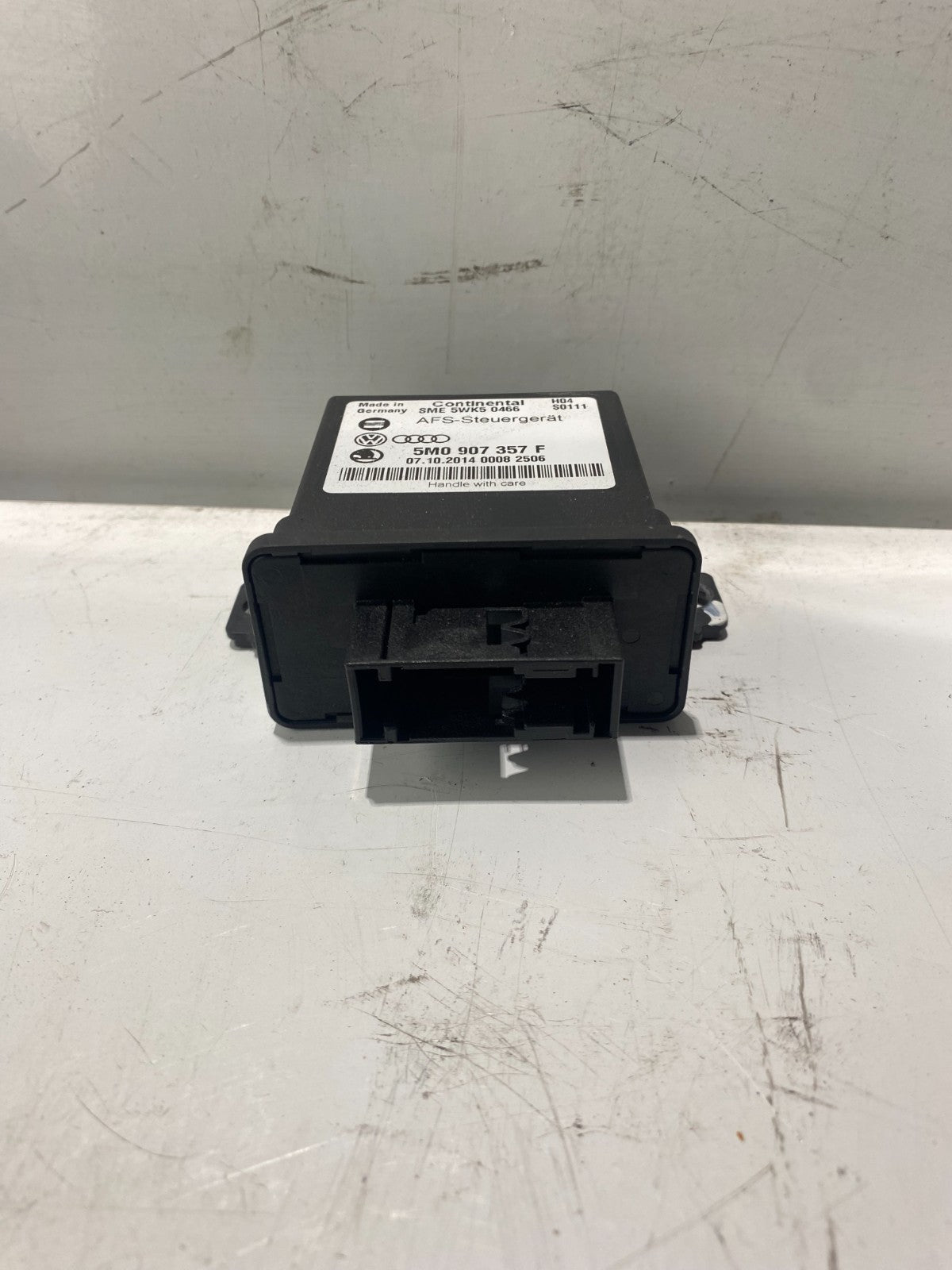 Volkswagen Headlight Range Control Module 5M0907357F