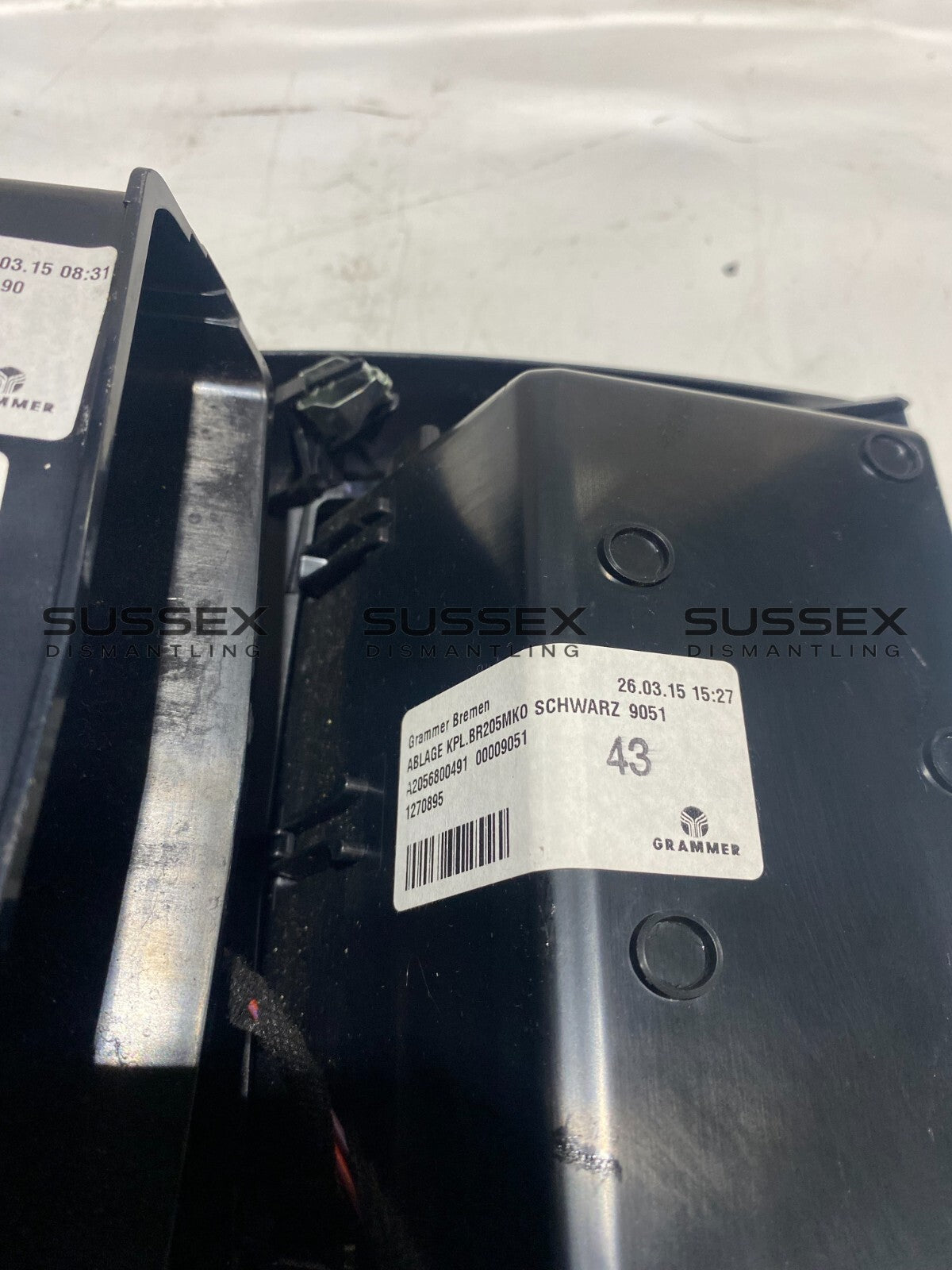 Mercedes-Benz Centre Console Rear AC Air Vent A2058300701