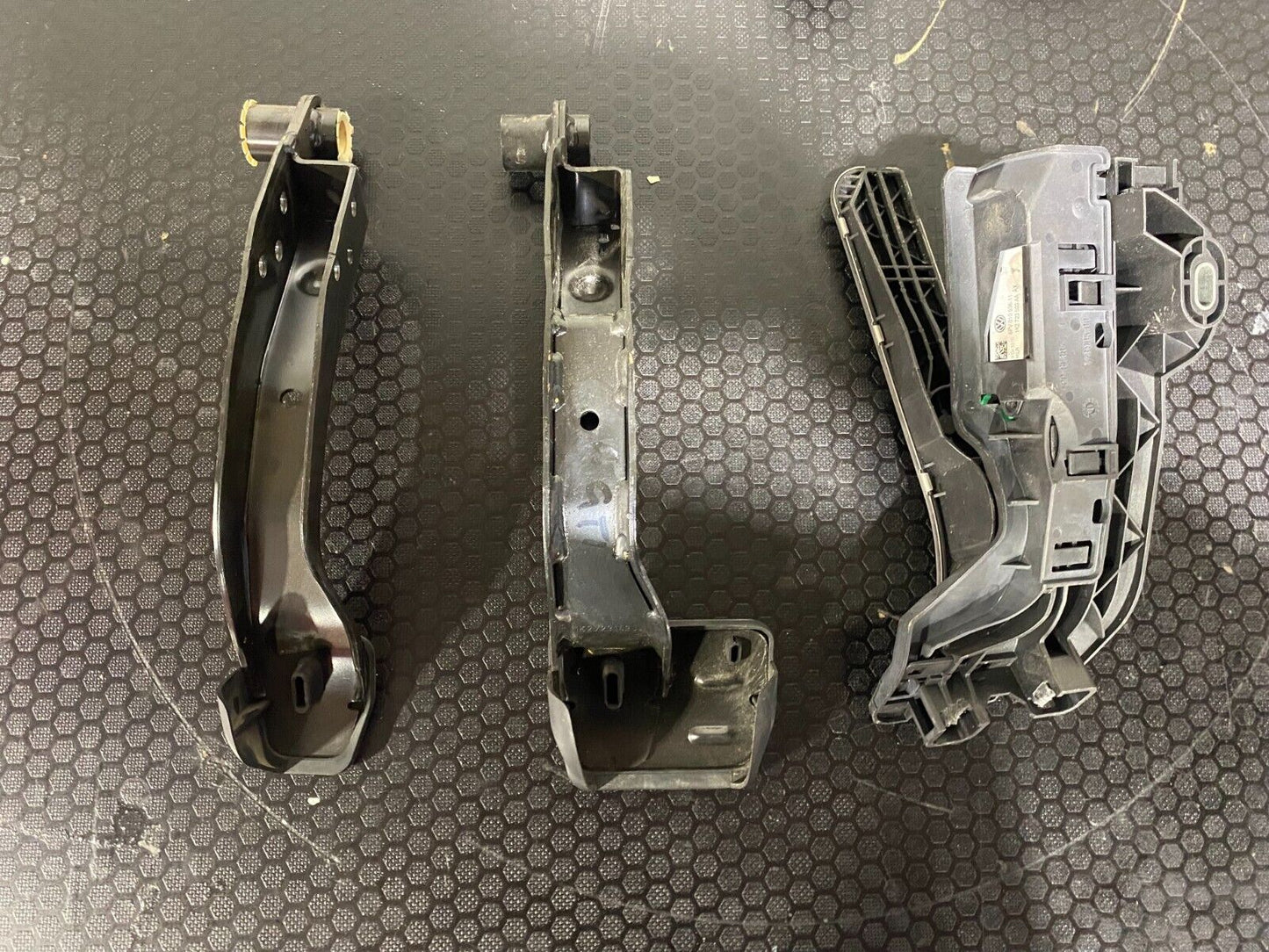 Volkswagen Golf MK5 MK6 Complete Manual Pedals Set 1K2723503AA 1K2723143