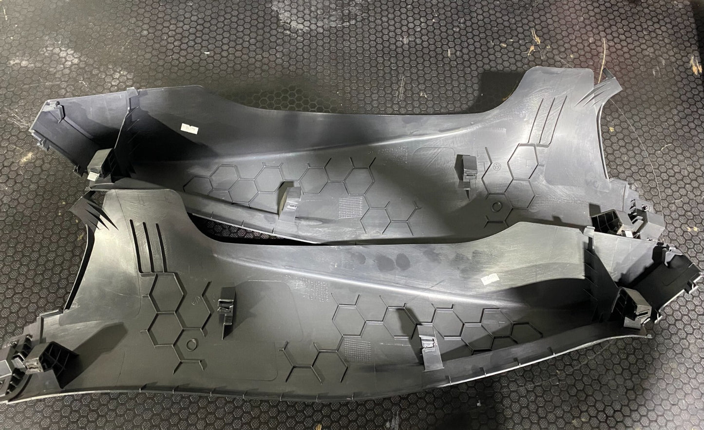 Volkswagen Golf MK7 Rear Seat Side Trim Set 5G6867766 5G6867765