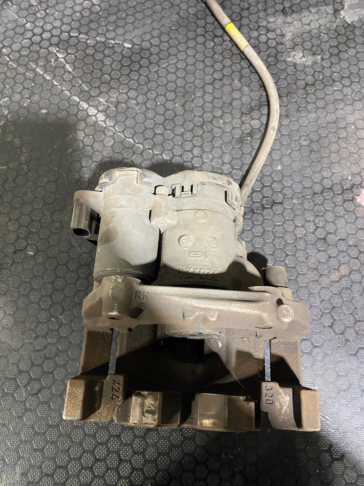 Mercedes-Benz Rear Right Brake Calliper A2534231098