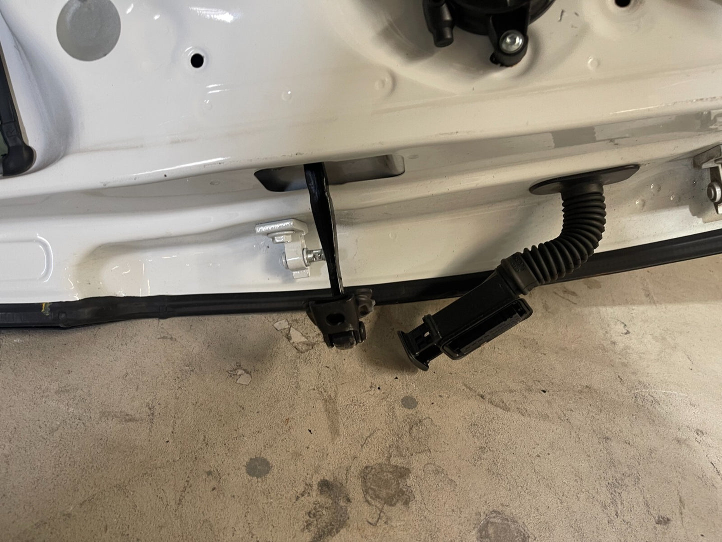 Volkswagen Golf MK7 Rear Right Door In White *Freight Available*