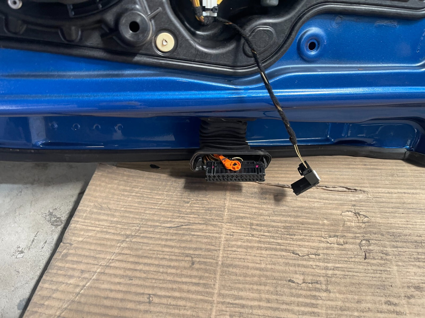 Volkswagen Golf MK6 Rear Left Door In Blue *Freight Available*