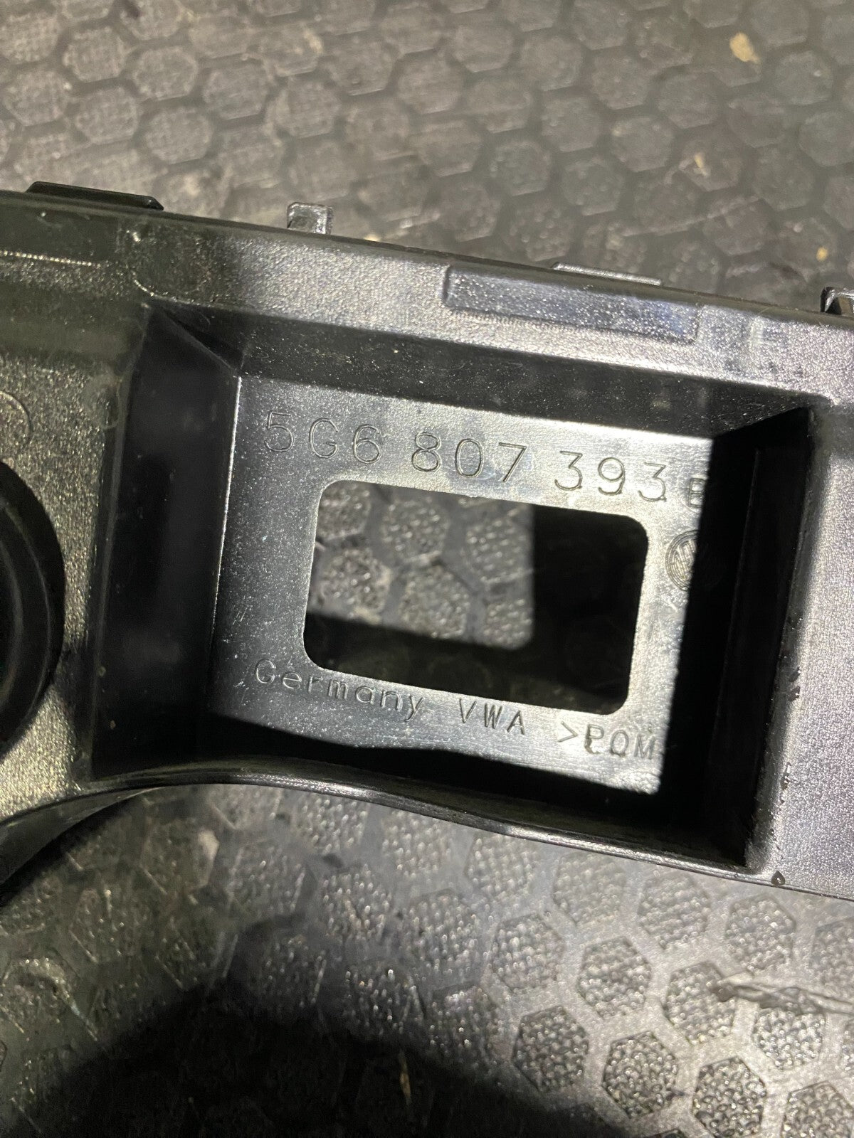 Volkswagen MK7 Rear Left Bumper Guide Bracket 5G6807393B