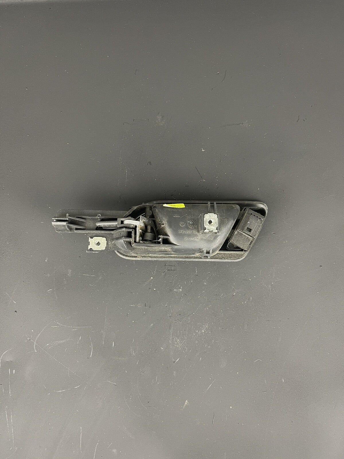 Volkswagen GOLF 05-2013 DRIVER DOOR HANDLE & LOCKING SWITCH