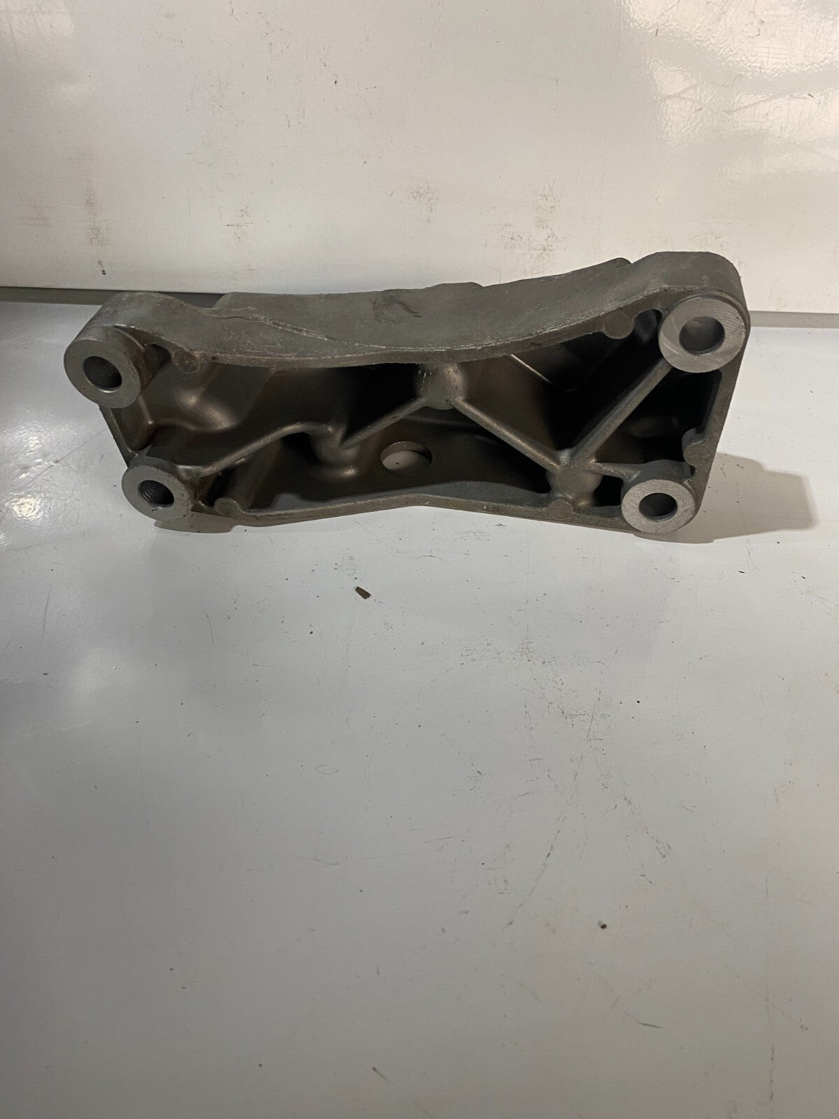 VWAG Transmission Mount Bracket 1K0199117