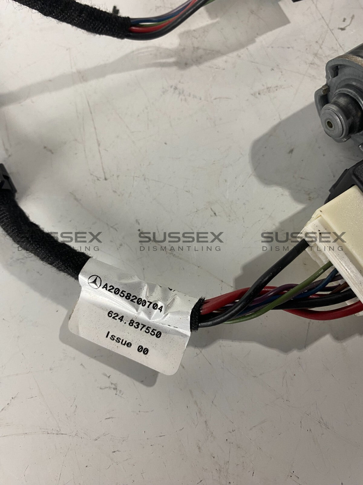 Mercedes-Benz Sunroof Motors With Wiring Loom Complete A2058200704
