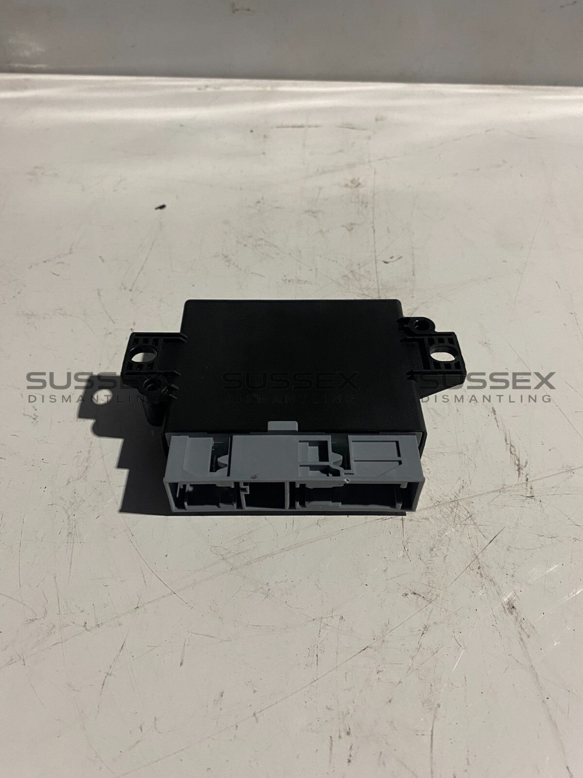 Mercedes-Benz Parking Distance Control Unit Module A0009003806