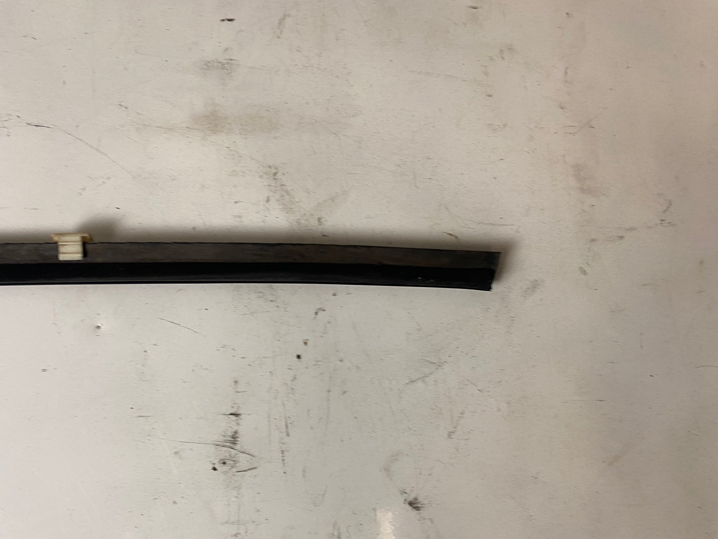 Holden Monaro GTO V2 VY VZ Outer Door Belt Mould RH Right 92093578 ULTRA RARE