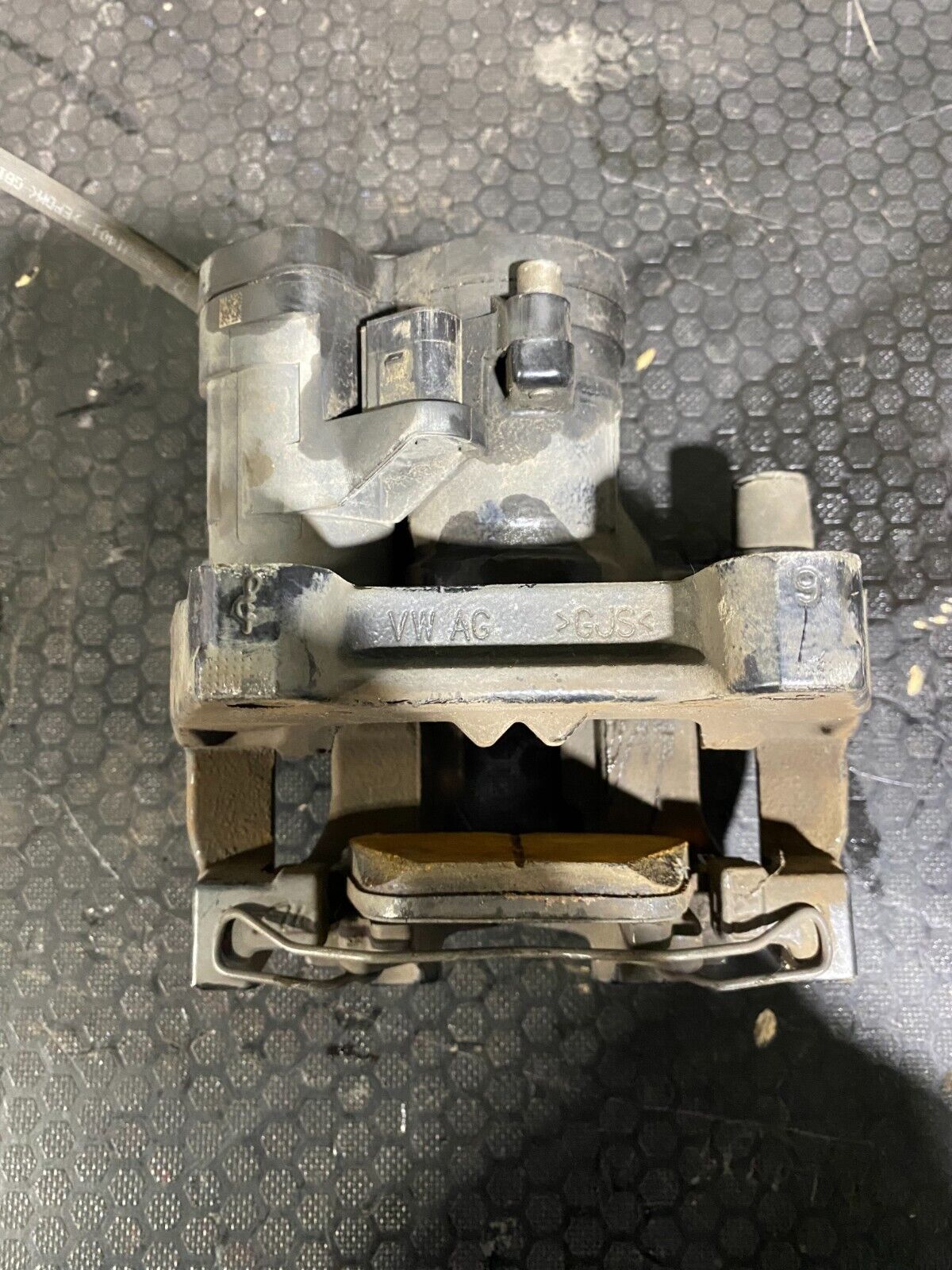 Volkswagen Golf R MK7 Rear Left Calliper 5Q0615405