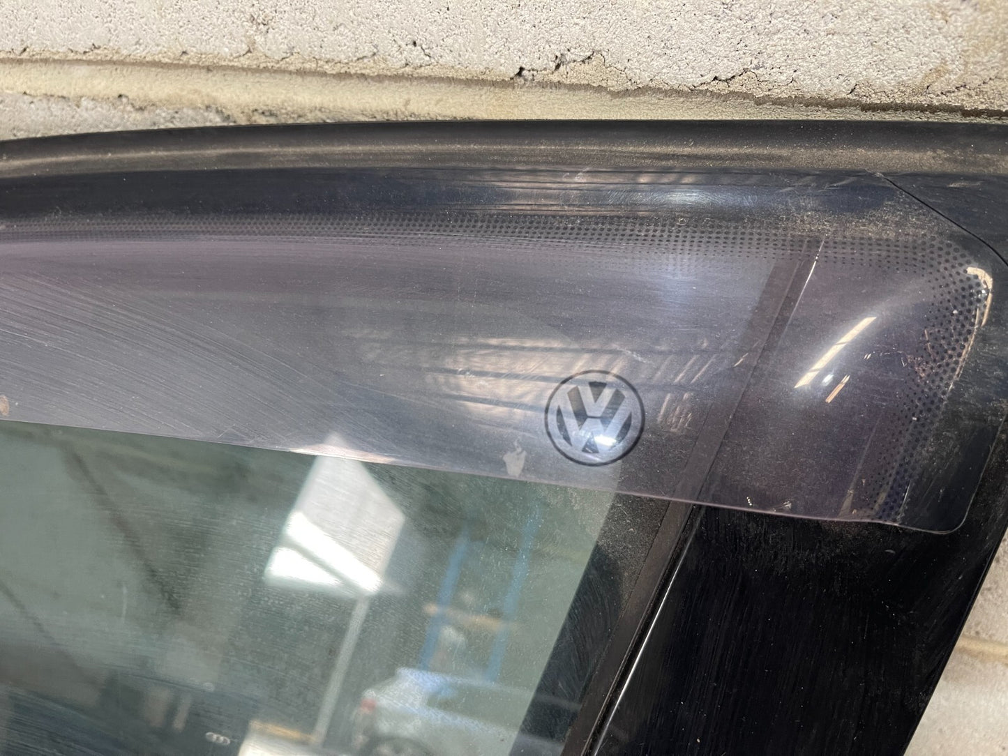 Volkswagen Golf MK6 Front Left Door In Black *Freight Available*