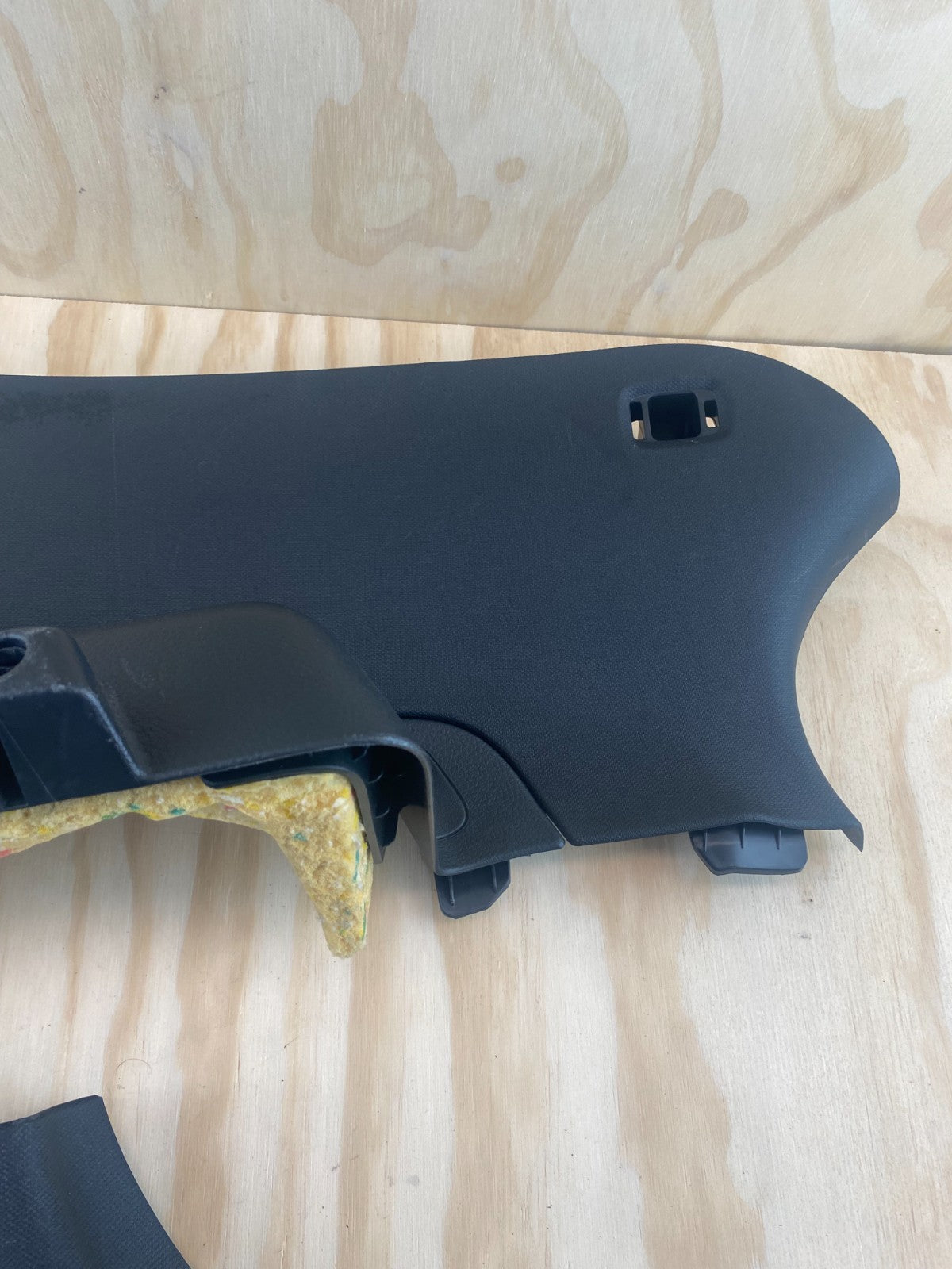 Mercedes-Benz A Class W176 C Pillar Set In Black A1766900525 A1766900425