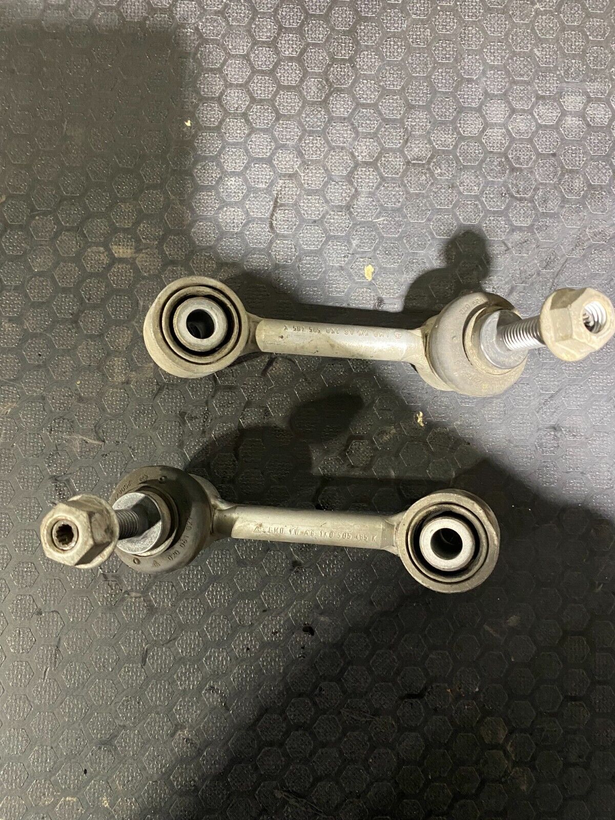 Volkswagen Golf Rear Sway Bar End Link Set 1K0505465K