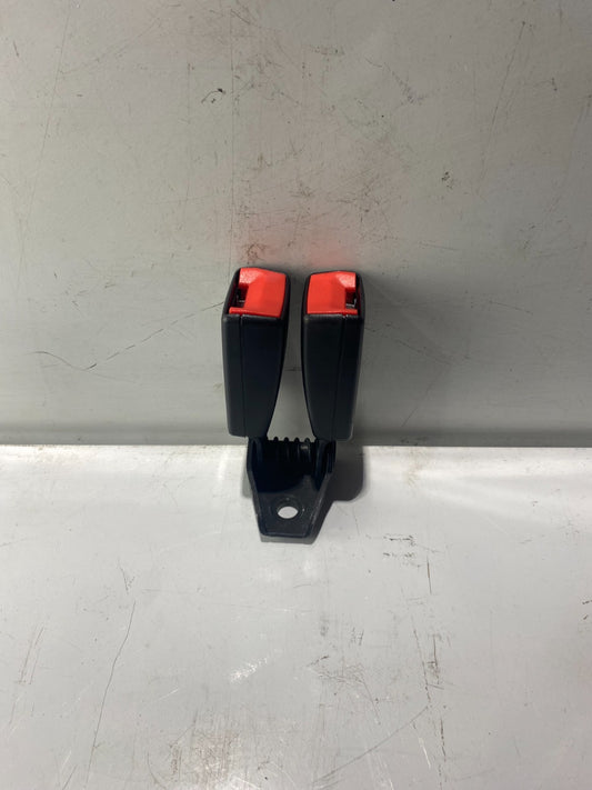 Volkswagen Scirocco , Eos, Golf, Audi TT Rear Centre Seat Belt Buckle 8J8857739H