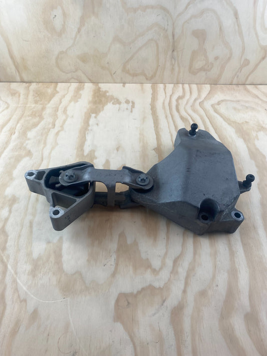 Mercedes-Benz CLA A Class Engine Mount Bracket A2702230002