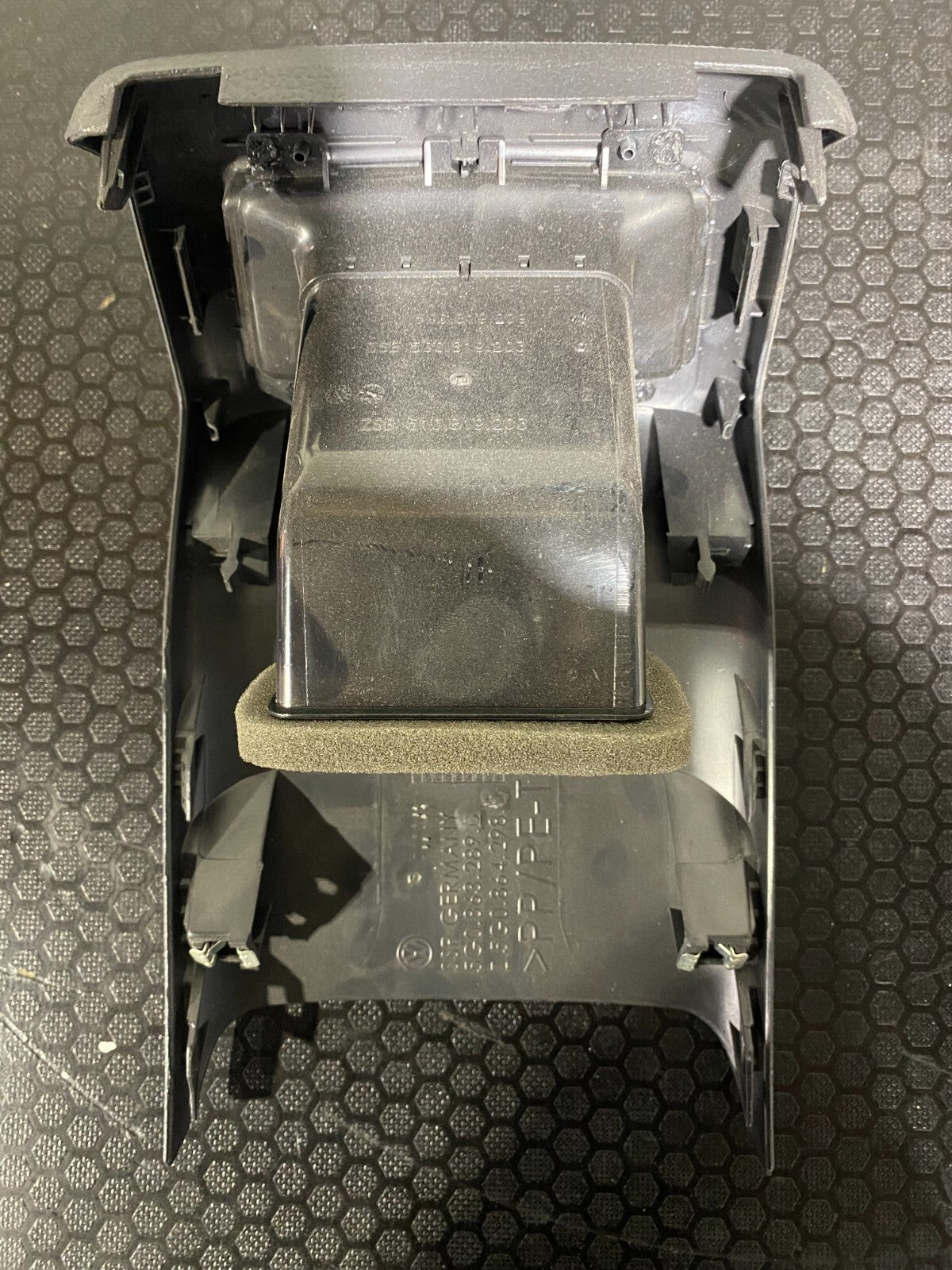 Volkswagen Golf MK7 Rear Air Vent 5G0863289