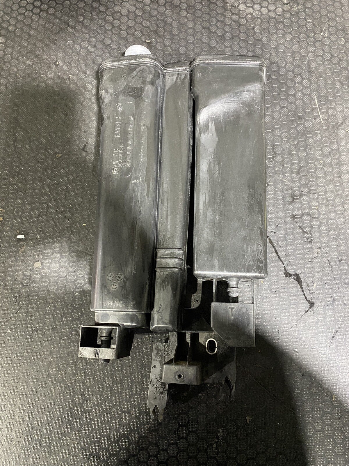 Volkswagen MK7-7.5 Charcoal Can 5Q0201801