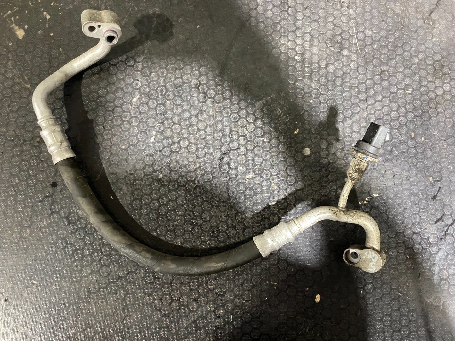 VWAG AC Hose 1K0820721BK