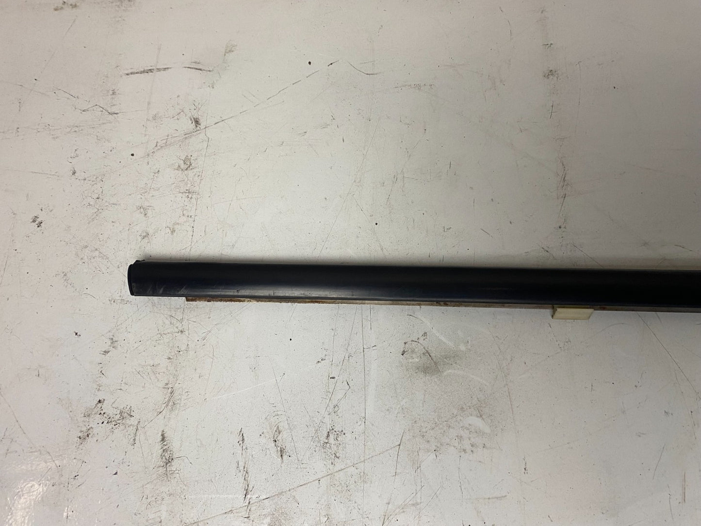 Holden Monaro GTO V2 VY VZ Outer Door Belt Mould RH Right 92093578 ULTRA RARE