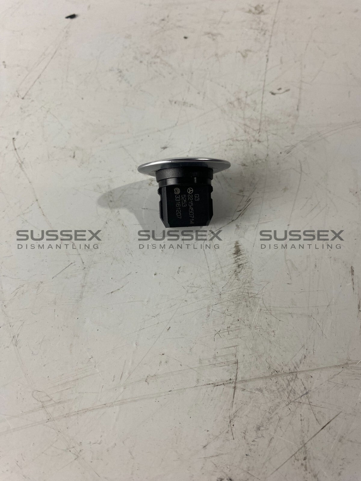 Mercedes-Benz Push Start Button A2215450714