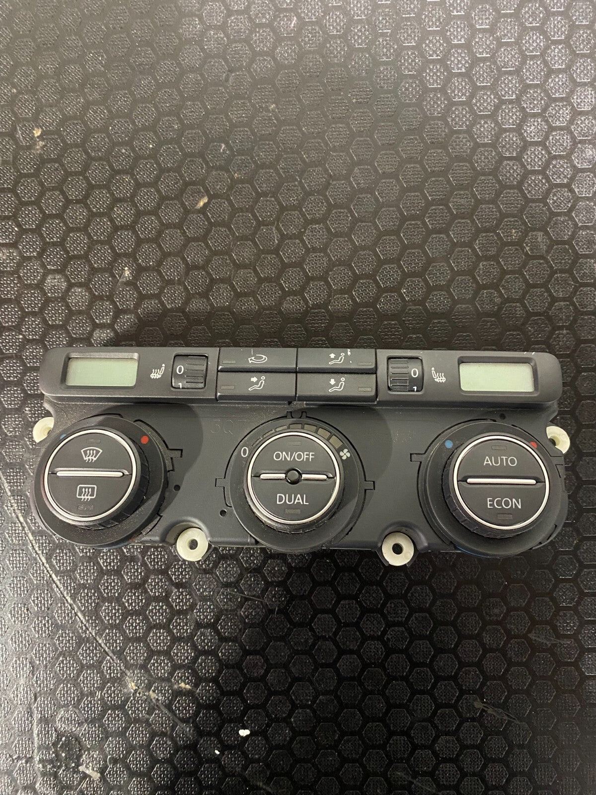 Volkswagen Golf MK5 Climate Control With Heated Seats