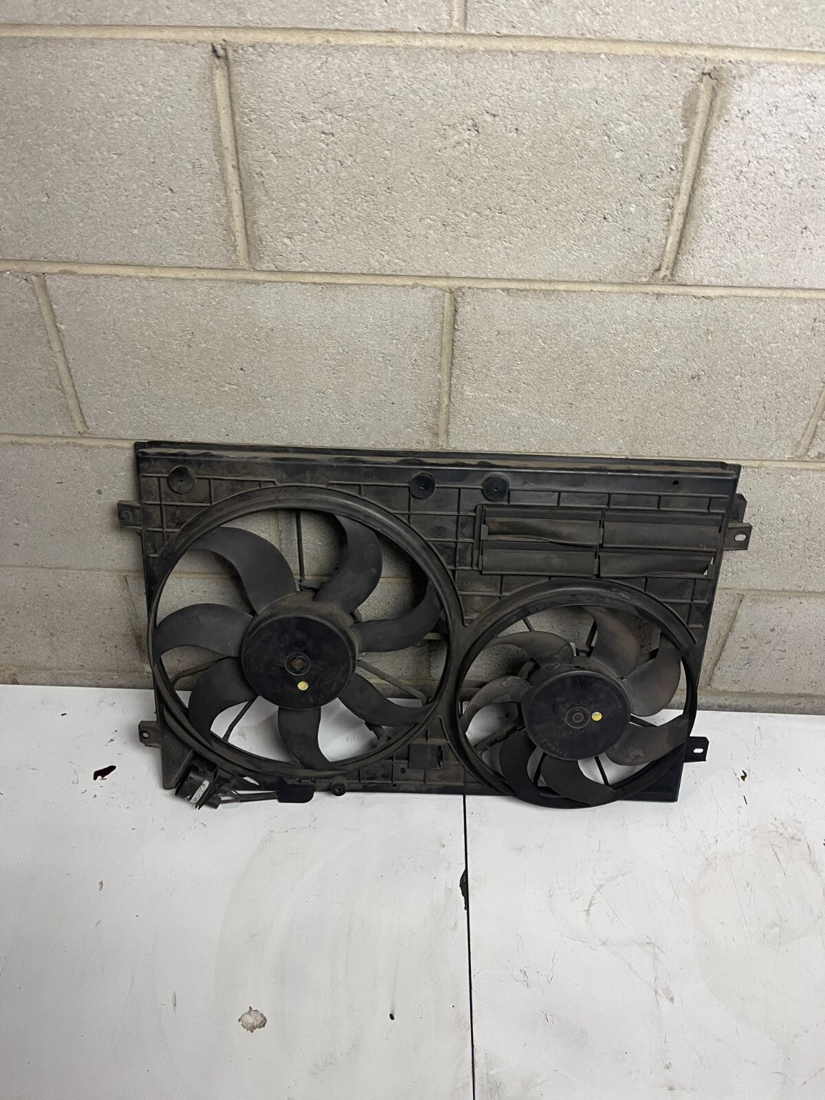 VWAG Engine Fan 1K0121207AA