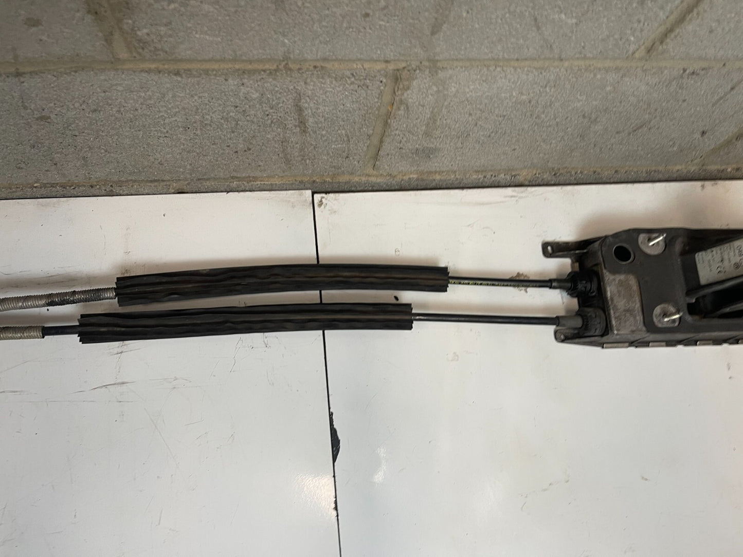 VWAG Manual Gear Shifter Selector 1K0711049CJ