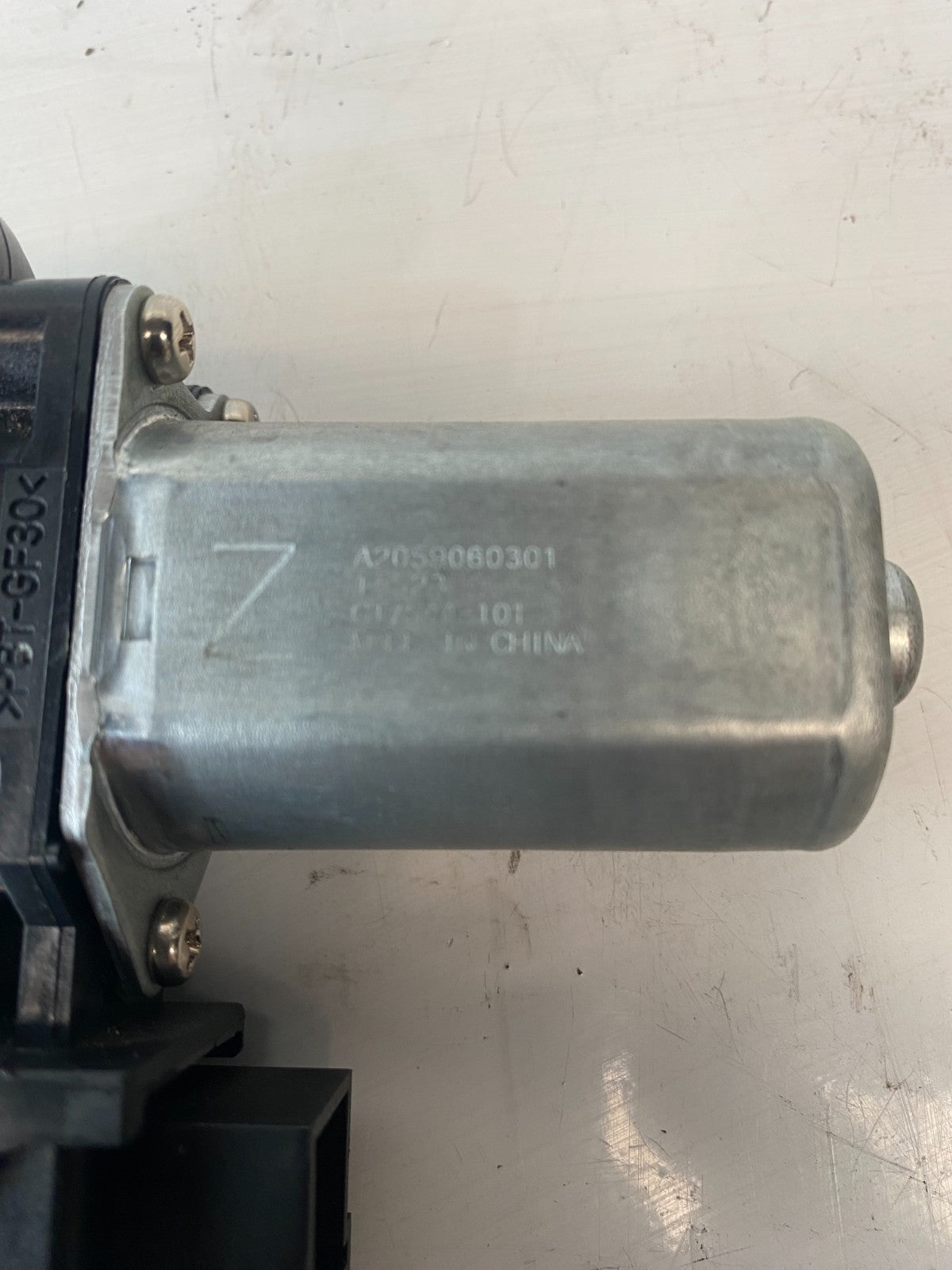 Mercedes-Benz C CLASS Rear Left Window Motor A2059060301