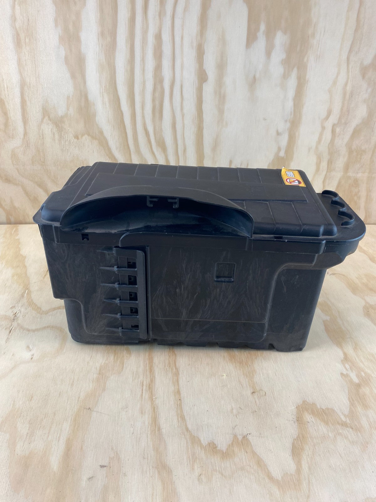 Mercedes-Benz A / B Class Battery Box A2465410205 / A 246 541 02 05