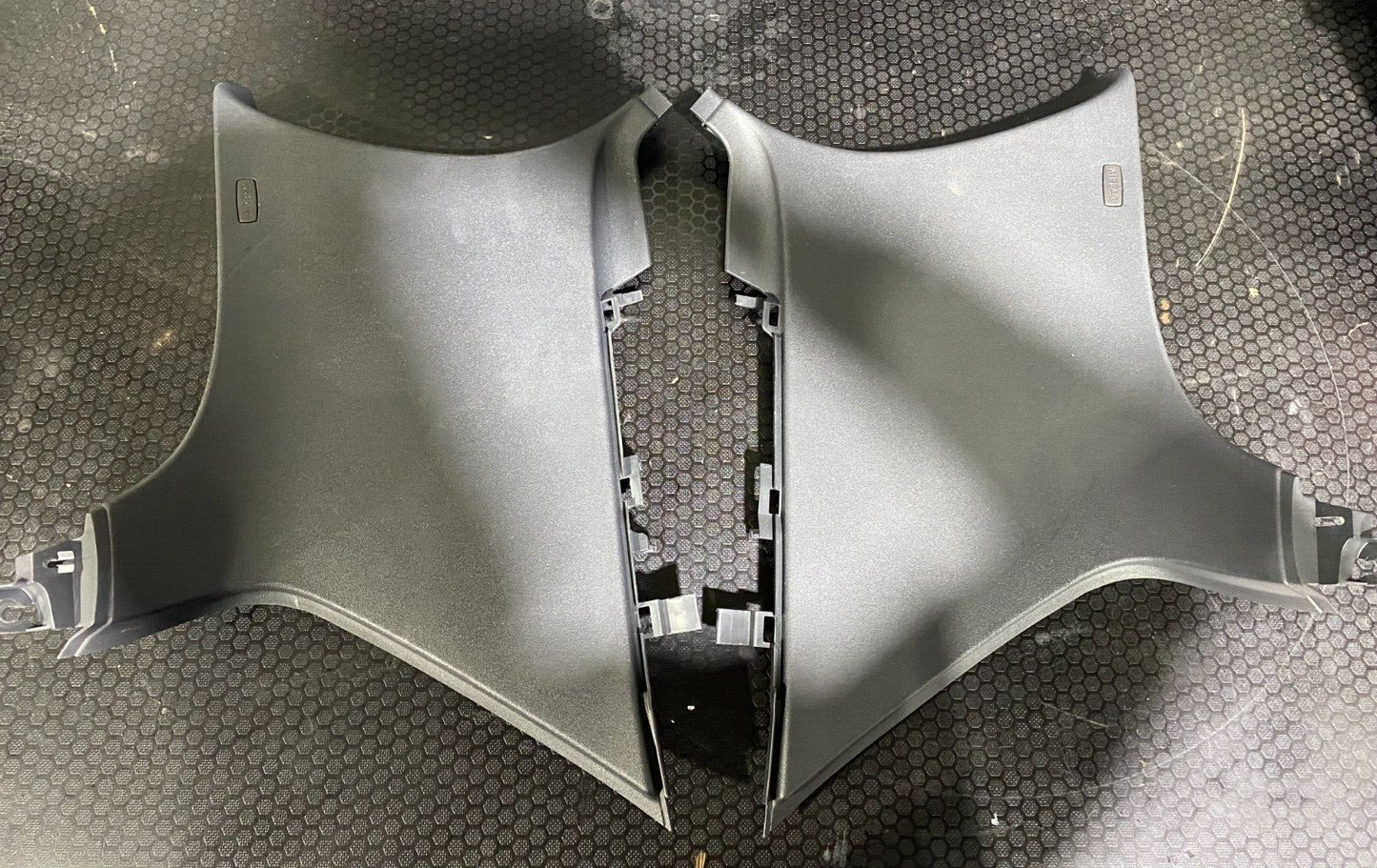 Volkswagen Golf MK6 Rear C Pillar Cover Set 1K4867287 1K4867288