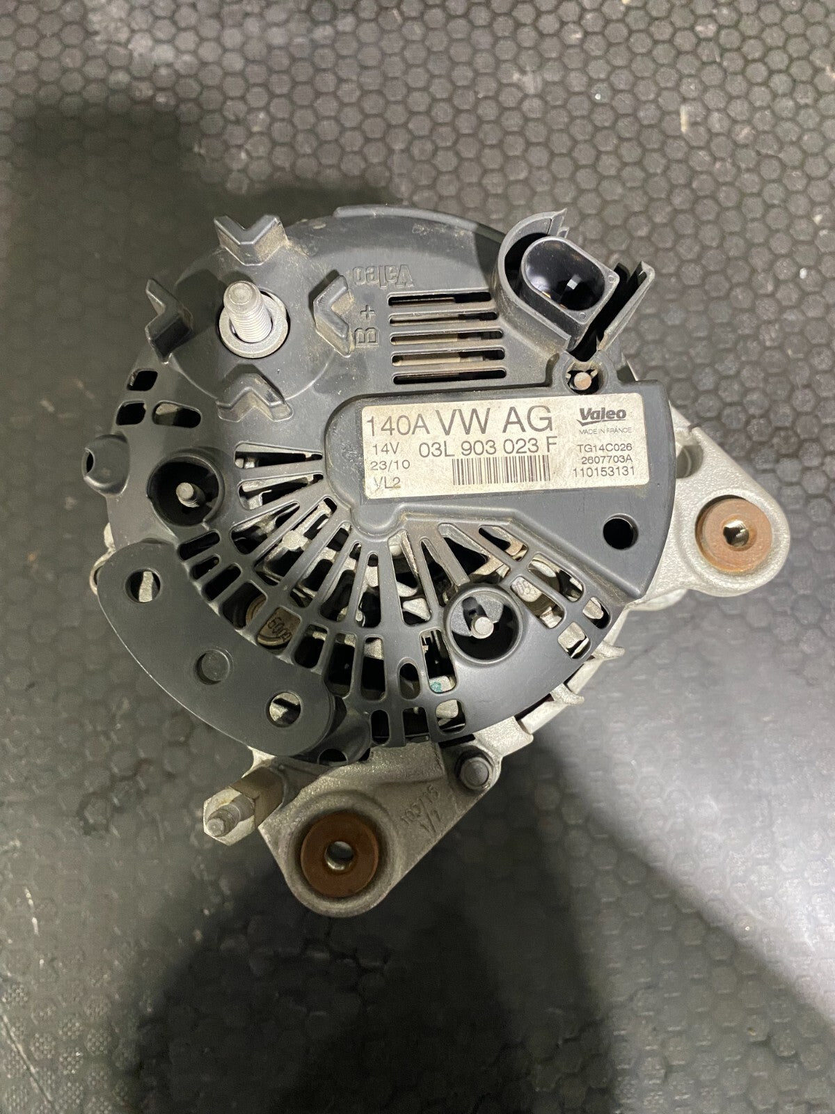 Volkswagen Golf Alternator 03L903023F